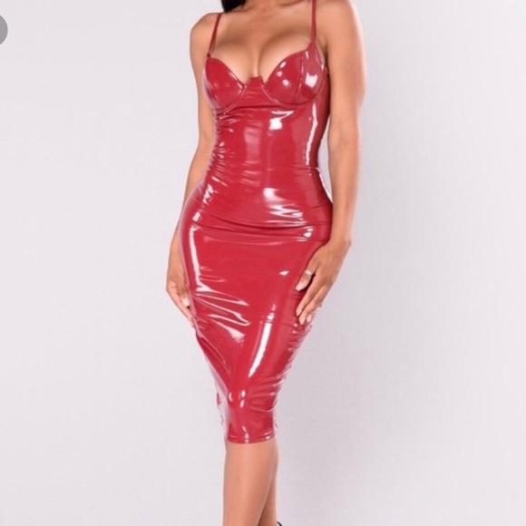 Dress - Picture 2 of 3